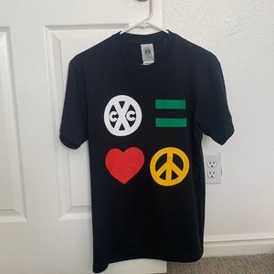 Cross Colours mens black T-shirt